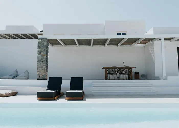 Pili Pala Moni Christou Dasous